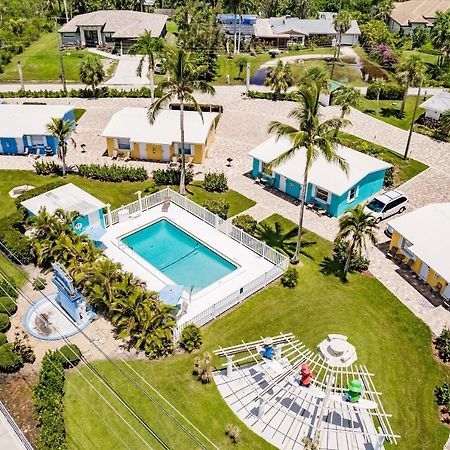 Poolside King Cottage With Kitchen - 10 Minutes To Beach! Fort Myers Luaran gambar