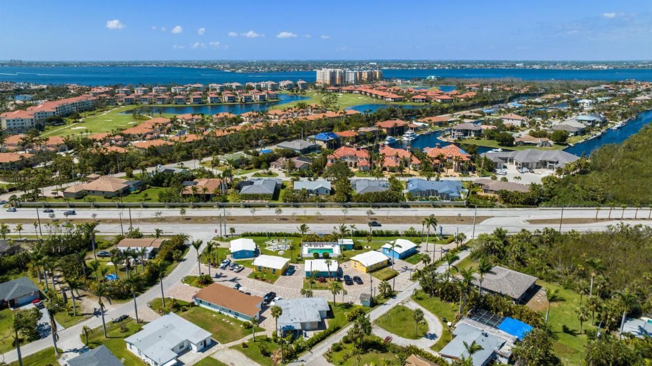 Poolside King Cottage With Kitchen - 10 Minutes To Beach! Fort Myers Luaran gambar